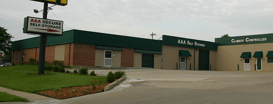 AAA Self Storage office in Topeka